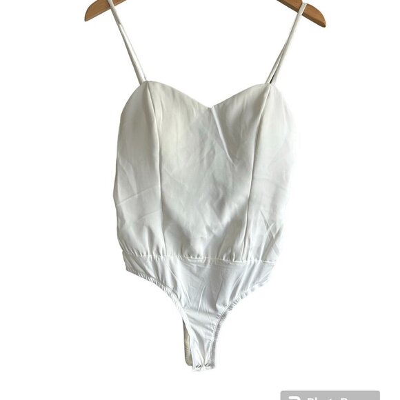 LULU'S White Sleeveless Bustier Style White Bodysuit US S - Picture 2 of 6
